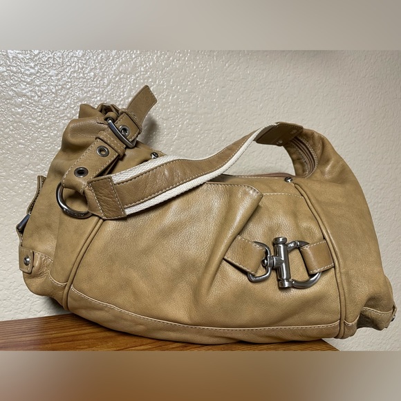 Nouvedive Leather, Carmel Large Purse, Handbag, Satchel beautiful silver accents - Picture 14 of 16